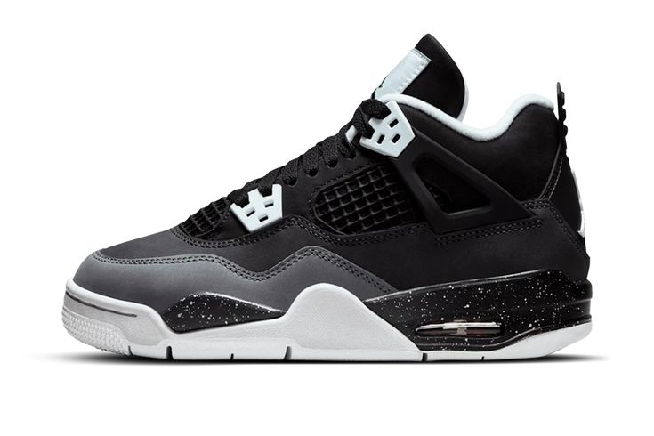Jordan 4 (Fear)