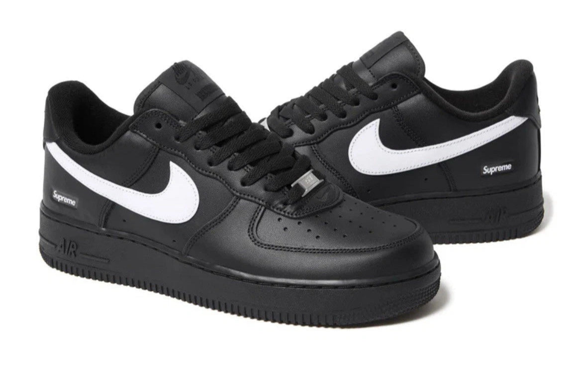 Nike Air Force 1 Low SP Supreme (Black-White)